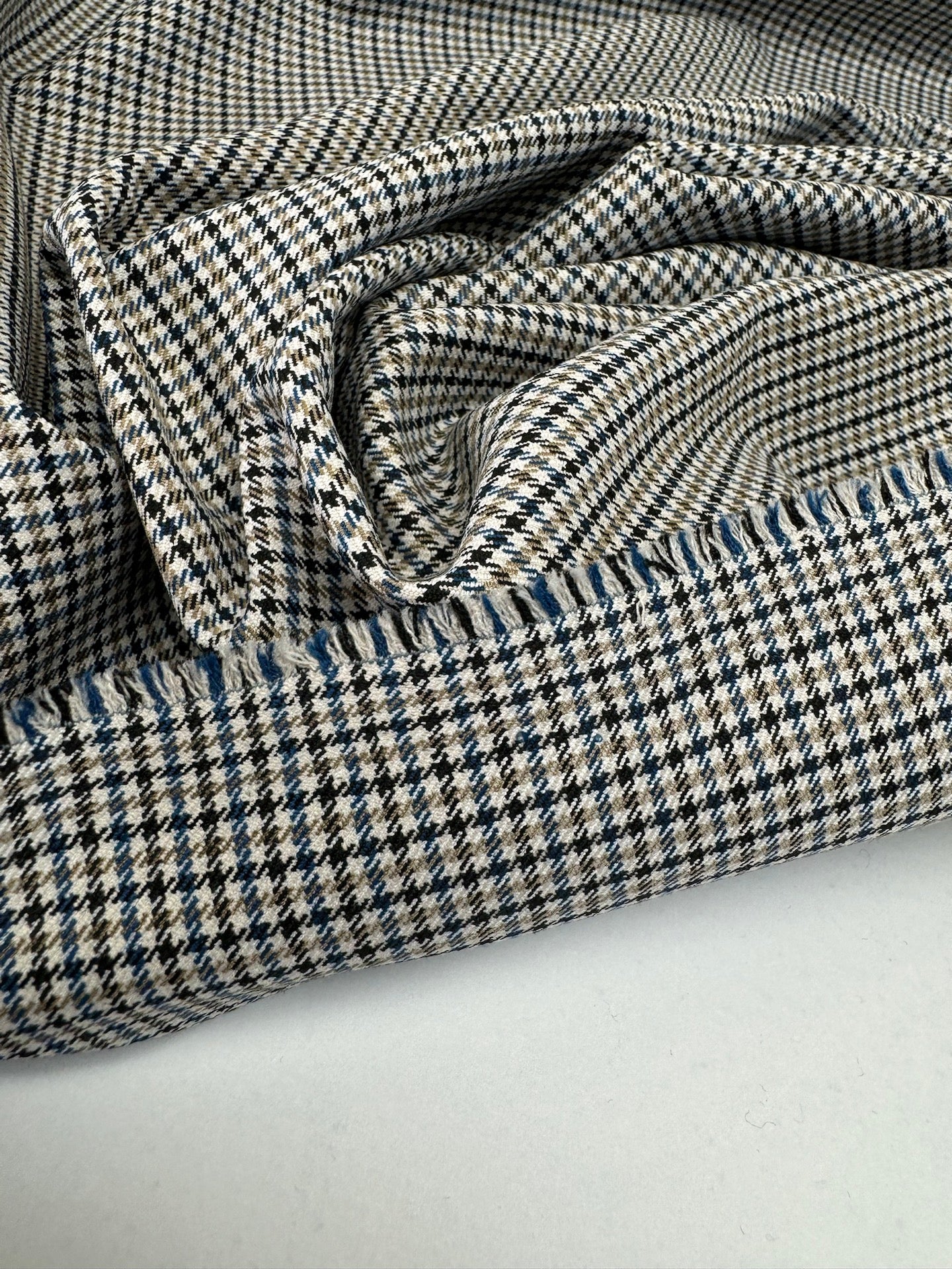TB-1096 – image 2