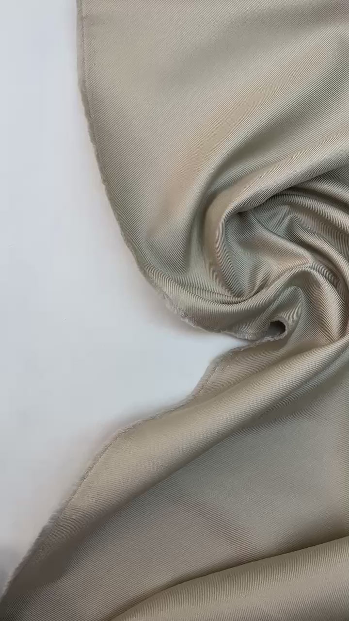 Load video: video b187e95a-212d-4e68-b726-3b66491e3c4f