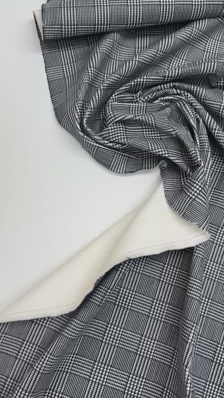 video 5f19dc5d-fe8e-4cf4-af46-f8b265d05116