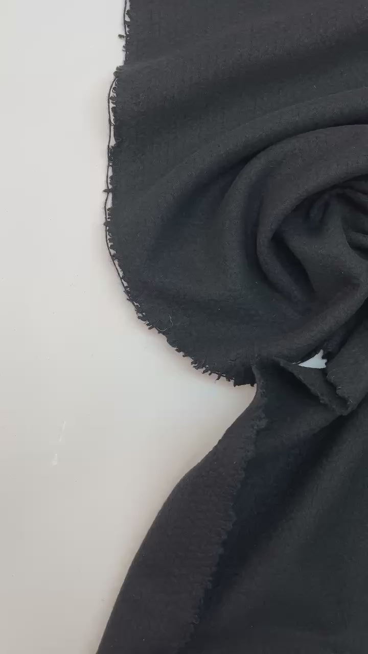 video 06d5ef7c-98f4-4c62-90d0-da201d244df7