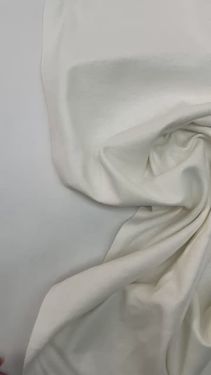 video 85a9a56c-c61c-4258-96e5-c3352d2c9428