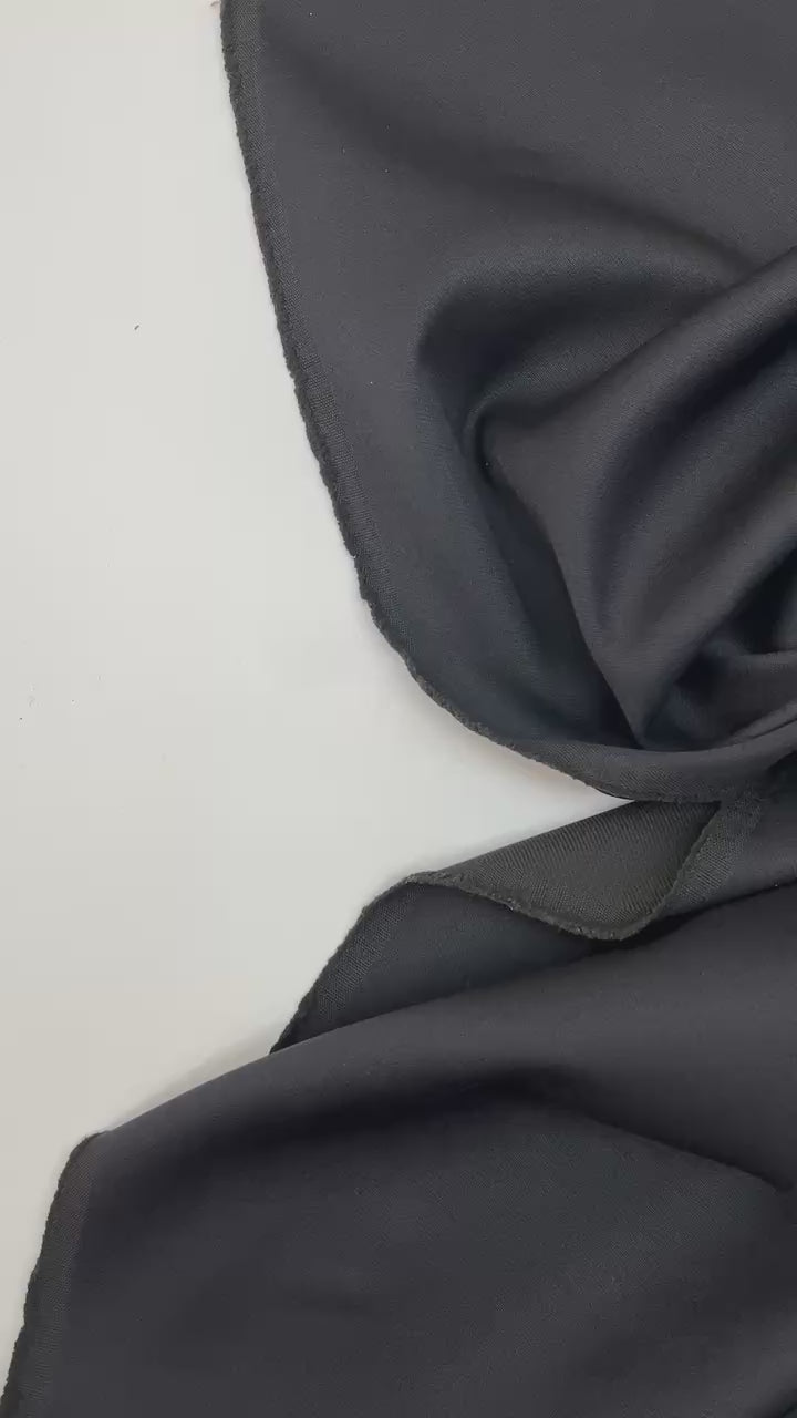 Charger la vidéo : video f7782b28-5cfe-445c-8f70-d01a7fbbc55a