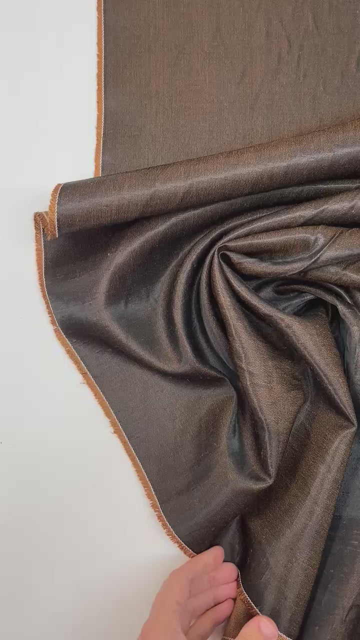 video 0da94de8-b9cb-46a8-b805-a761f54360c5