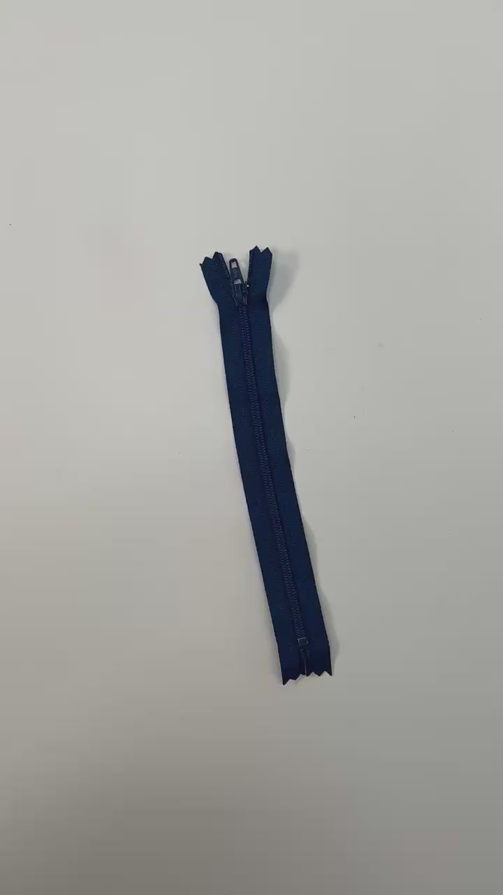 Charger la vidéo : video d64b5a7f-29e9-4814-ac79-cd6a2a33e45e