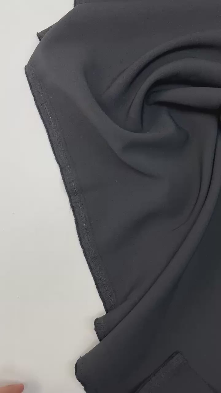 Charger la vidéo : video a6619fa4-08cc-4c47-8930-1b2b1d307e9c