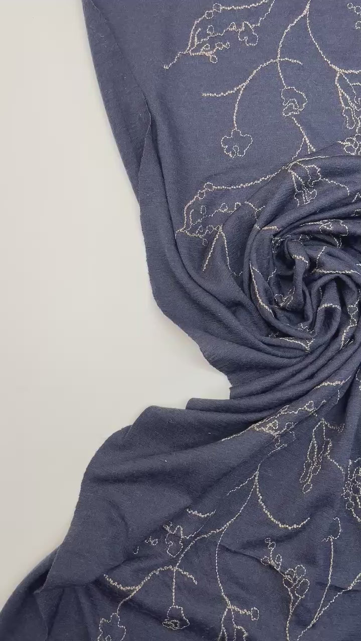 Charger la vidéo : video 9e606cfc-fd34-411e-8bad-884e516bbcaf