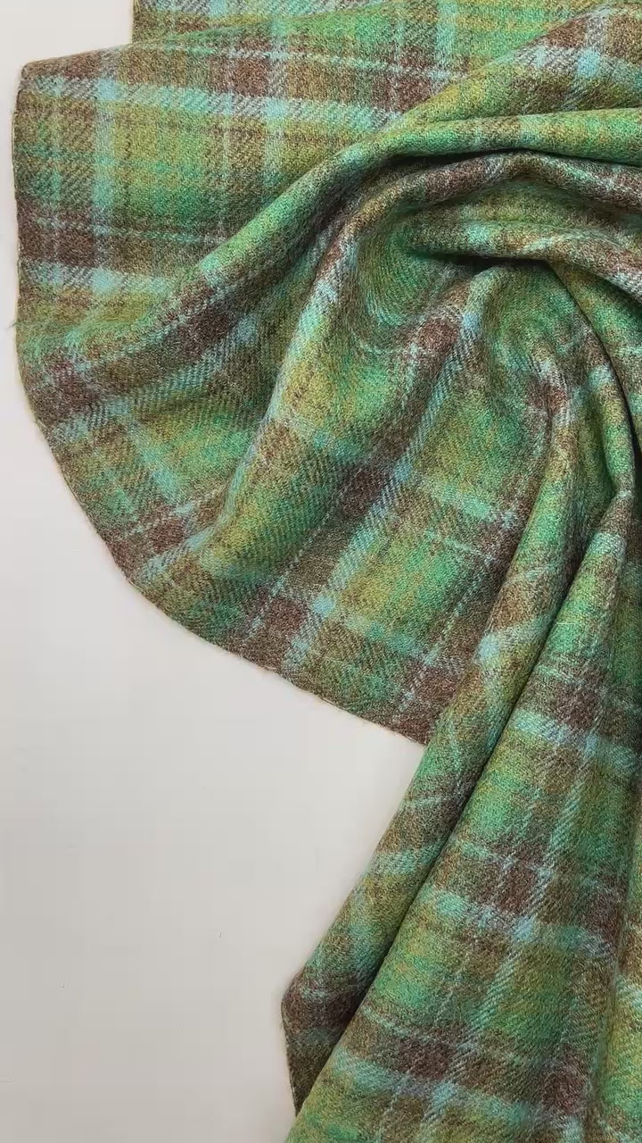 video 9a40f874-dc2e-4c3f-aa3f-cc71d354870c