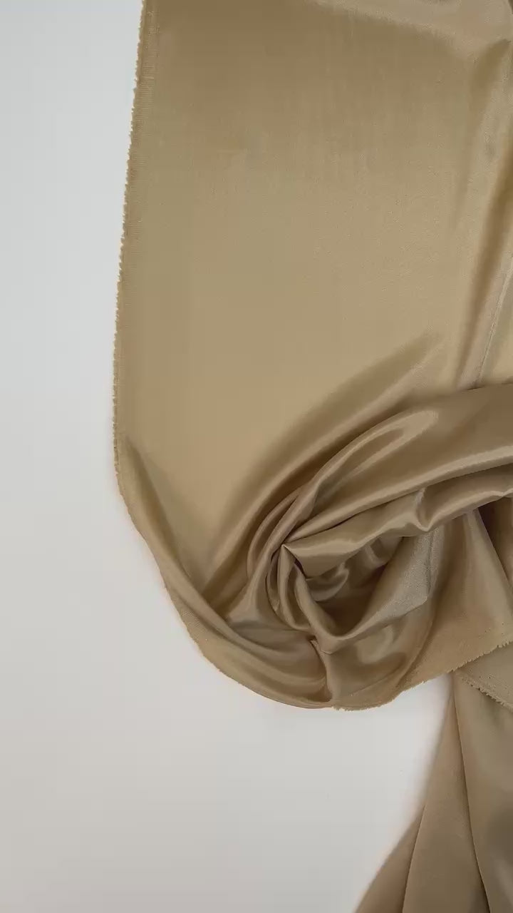 video 41950d9a-c6f7-4989-b872-e0efcde0a10c