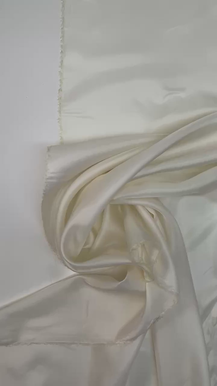 video ff28a3ce-11c5-45f4-b749-c6763ba3b423