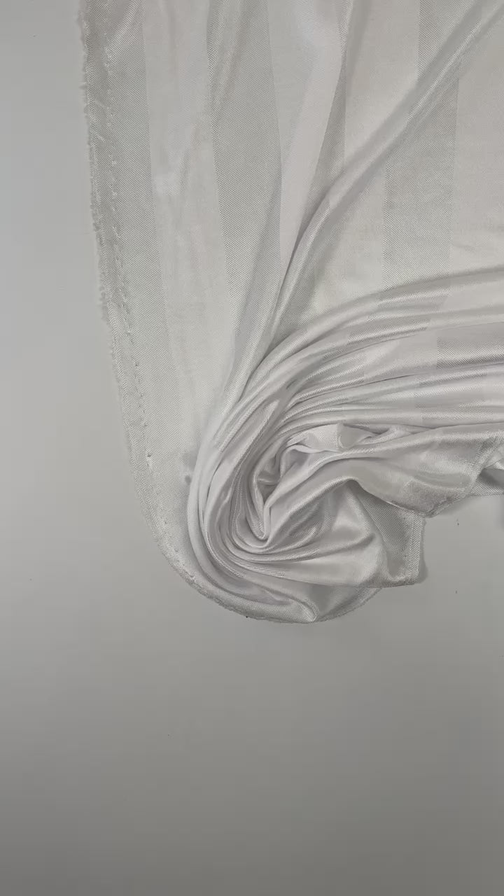 video 60c0a1f6-d52b-41d1-bc64-70c3b4a205ee