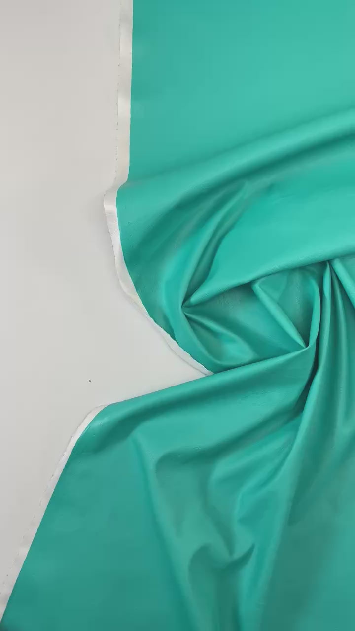 video c1f2b1df-e42b-4f9e-b3d5-8381e2719743