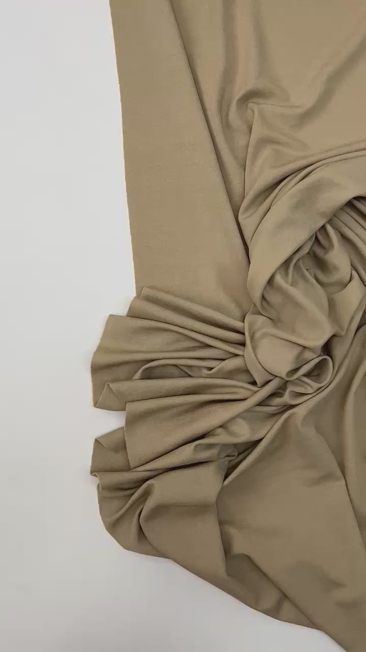 Загрузить видео: video f9291512-41de-47e3-8f8f-f73b51eec310