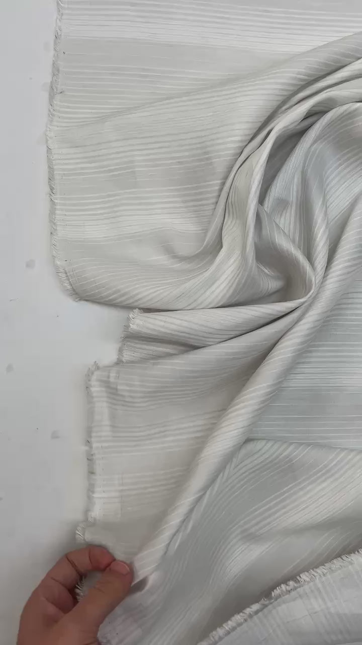 video f1cec207-d7c8-42c6-abe4-c08c1aa574f1
