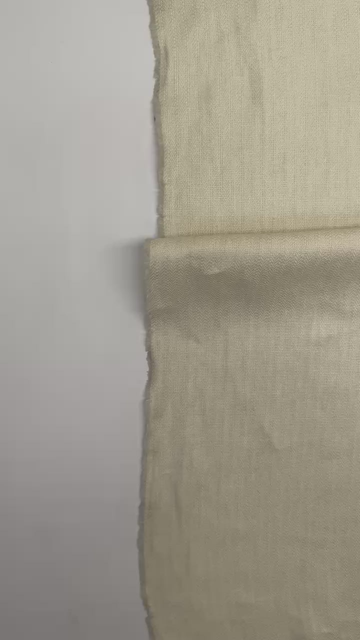 video 09a7b2a1-8546-4f78-851f-5e6c3324fdd0