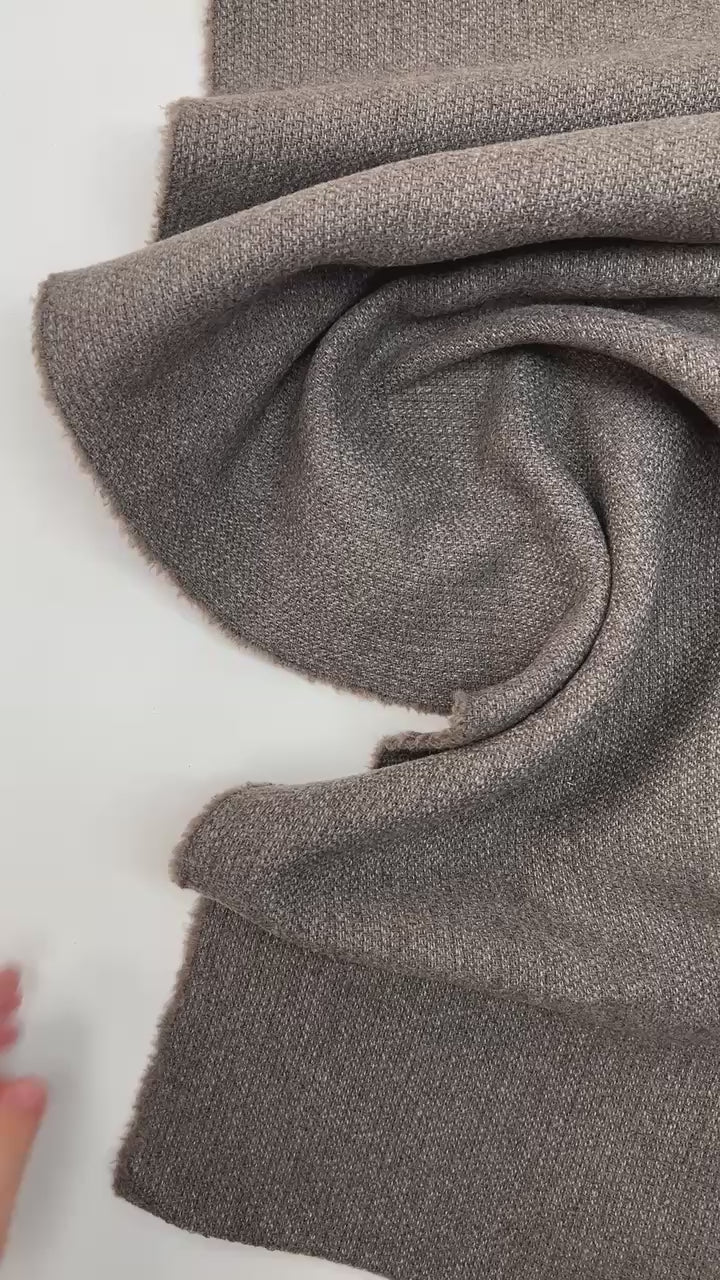 video 43aef0dc-56e2-4c2a-9ad4-9b639619d6c9