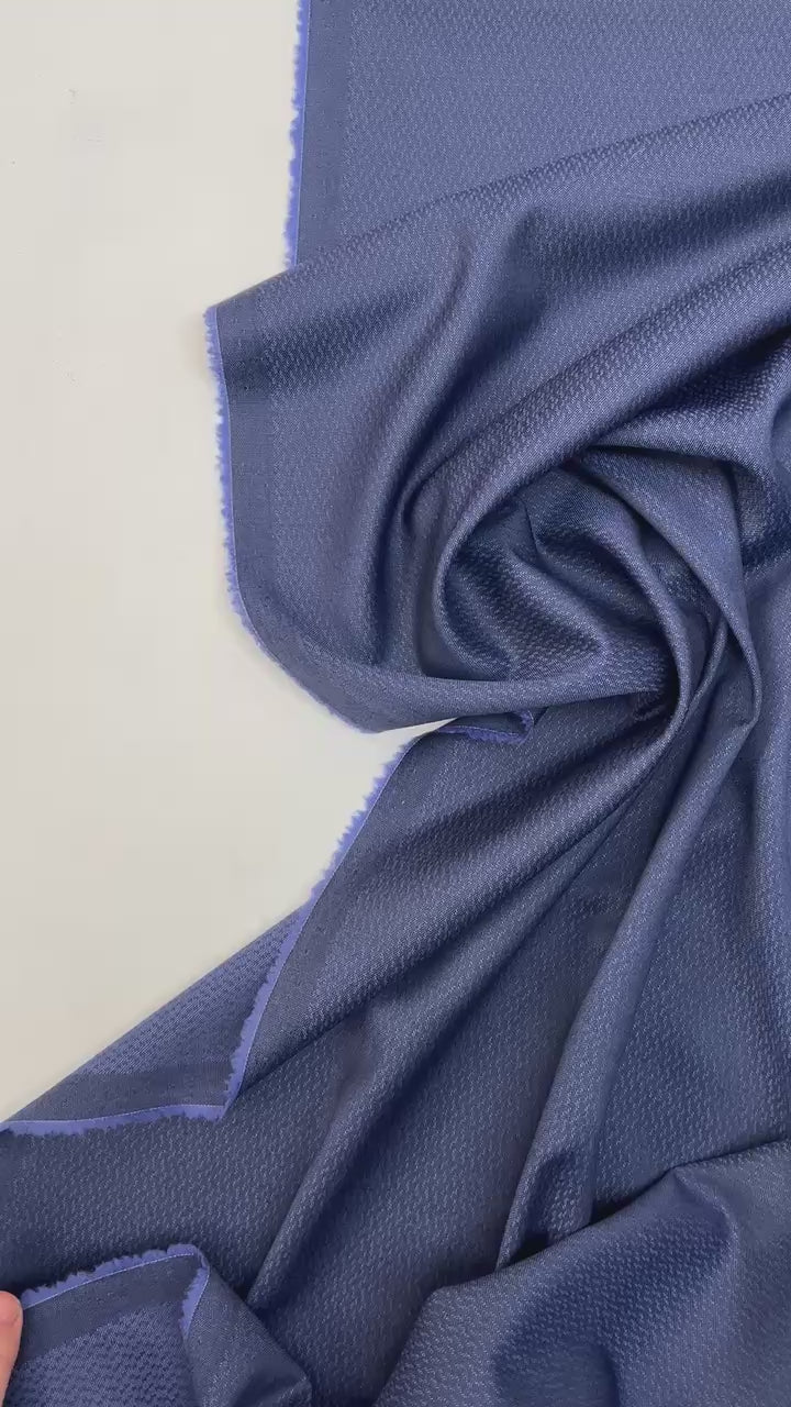 Charger la vidéo : video 68bafc17-48c0-4409-a68d-4bf41d7acb7e