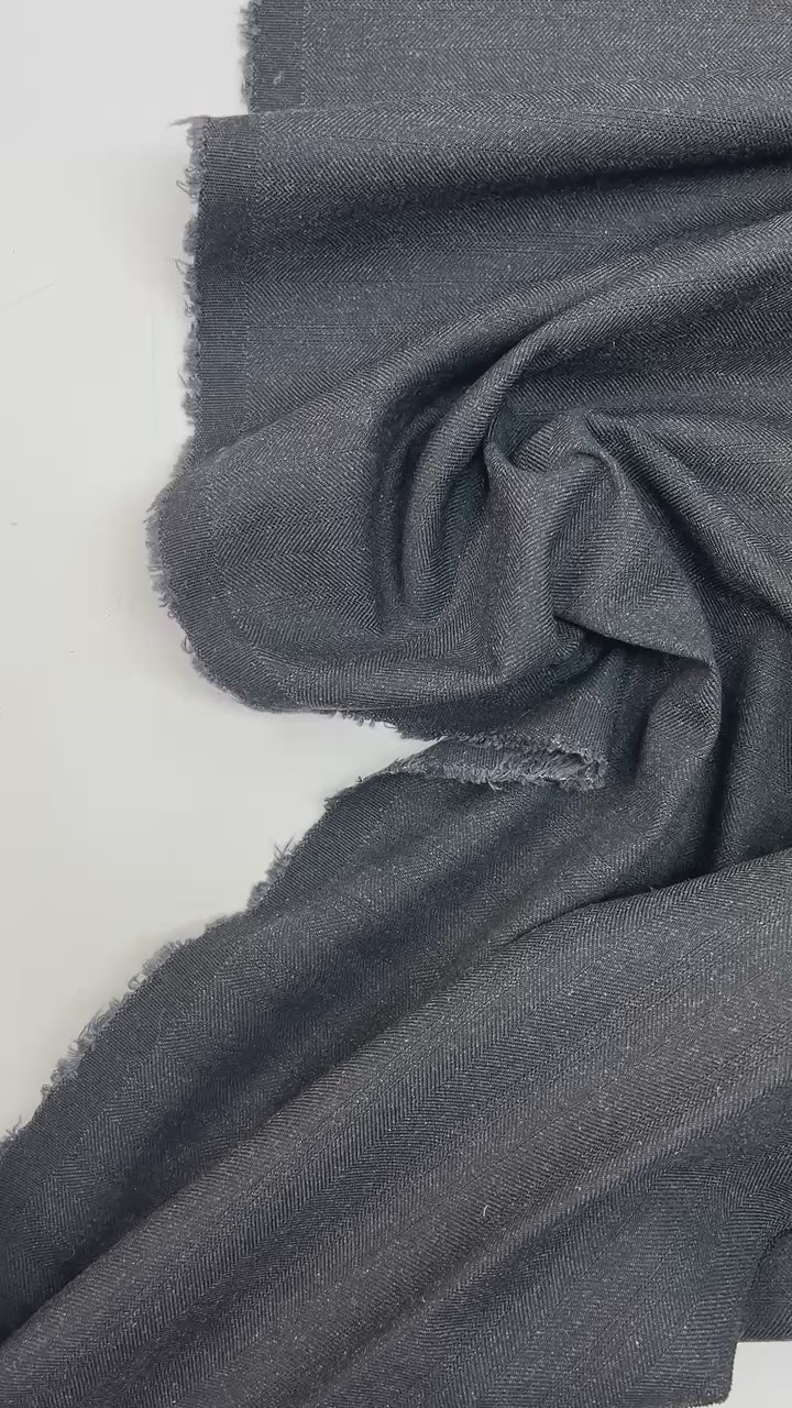 Charger la vidéo : video 61c31eec-84a2-49e9-87e1-97a9fd2efff9