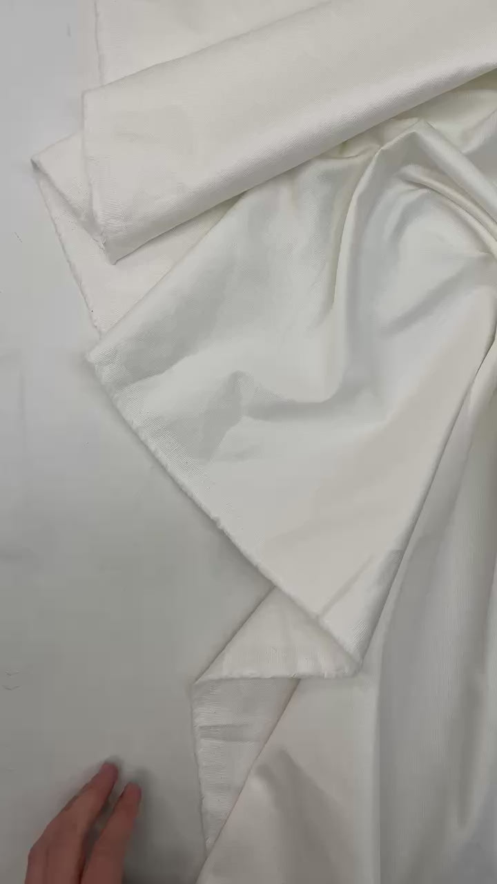 video 8debd835-fc0d-4fd4-a634-ea95c3015f2e