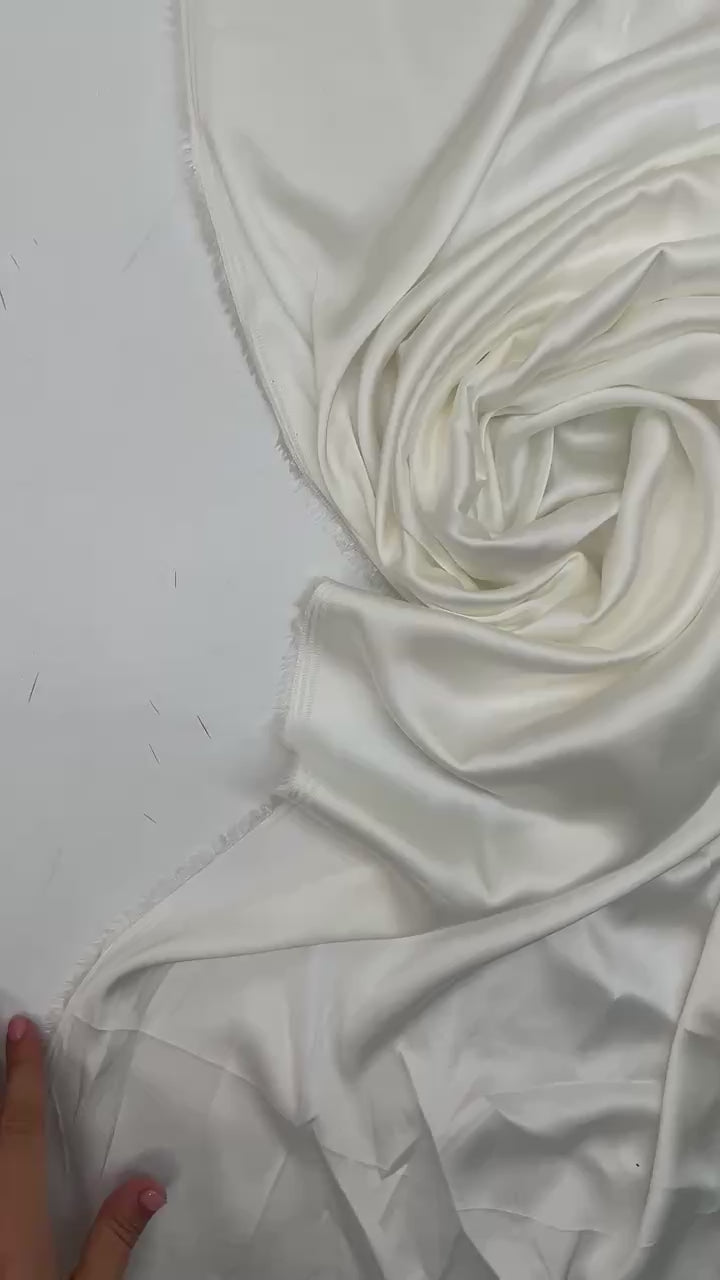 video 72335137-3172-46fd-97cf-c56804bd3562