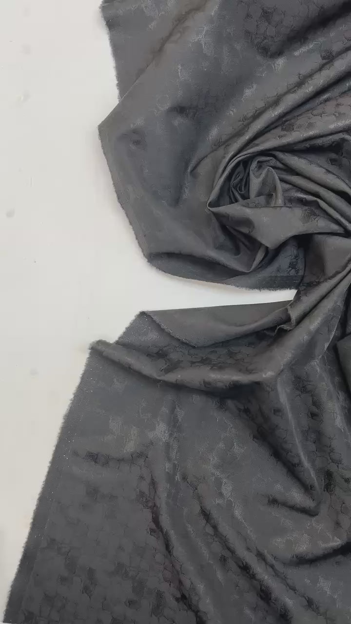 video 05068a6a-a056-4540-9387-7f317c43e81a