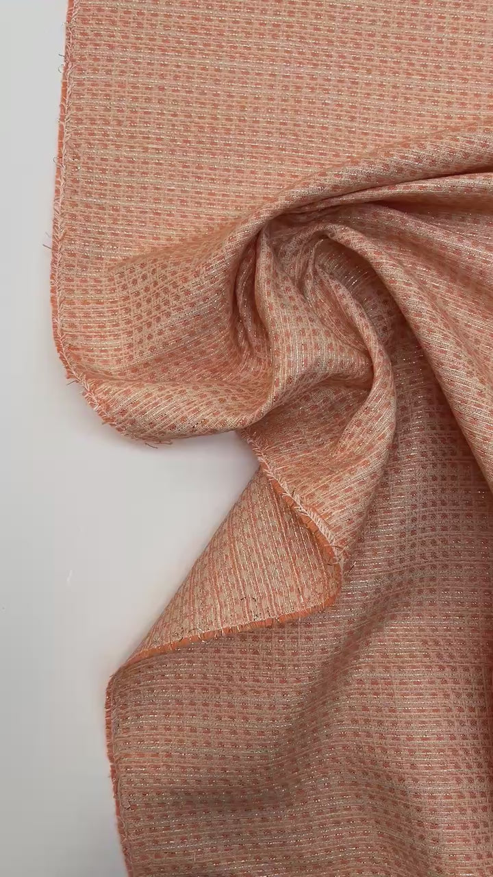 加载视频：video adb7af3c-9c36-45d9-aa26-2202ffa138f5