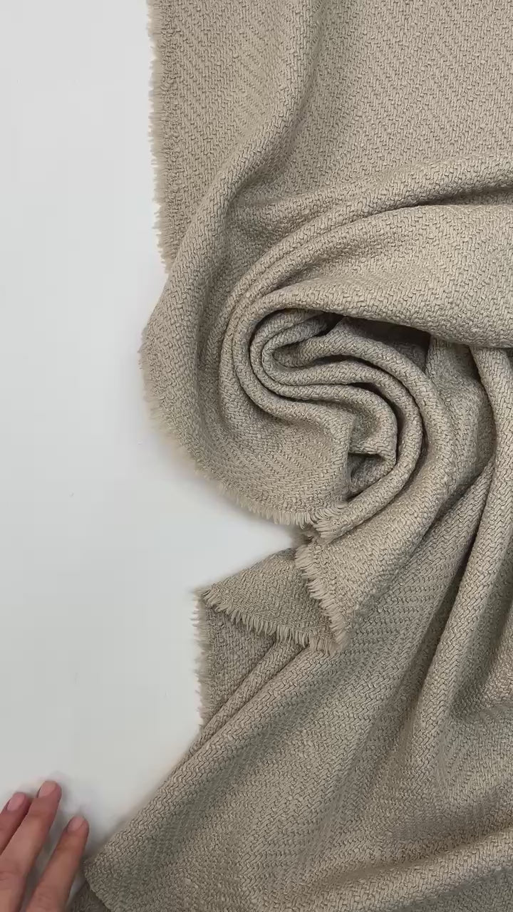 Charger la vidéo : video d3775ee7-f9d9-4e3c-889e-d635d3646bf3