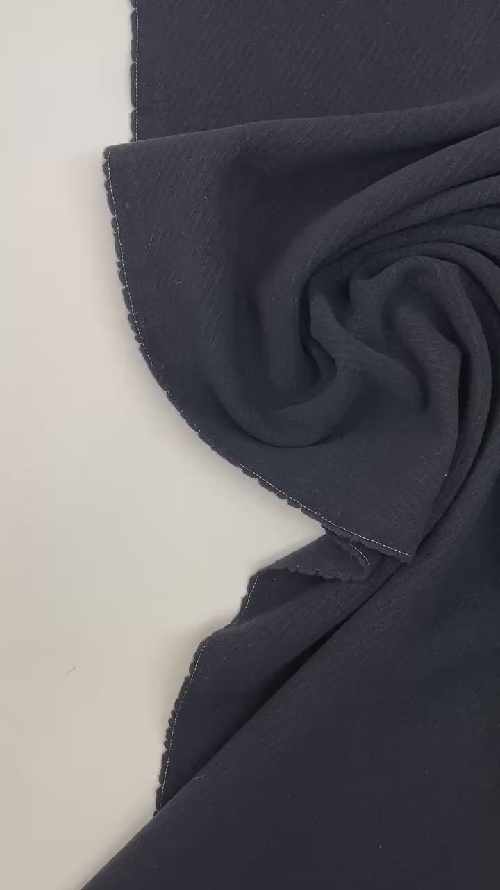 video 9ad7c8d6-c4a7-468d-ba57-2e8bb94db8eb