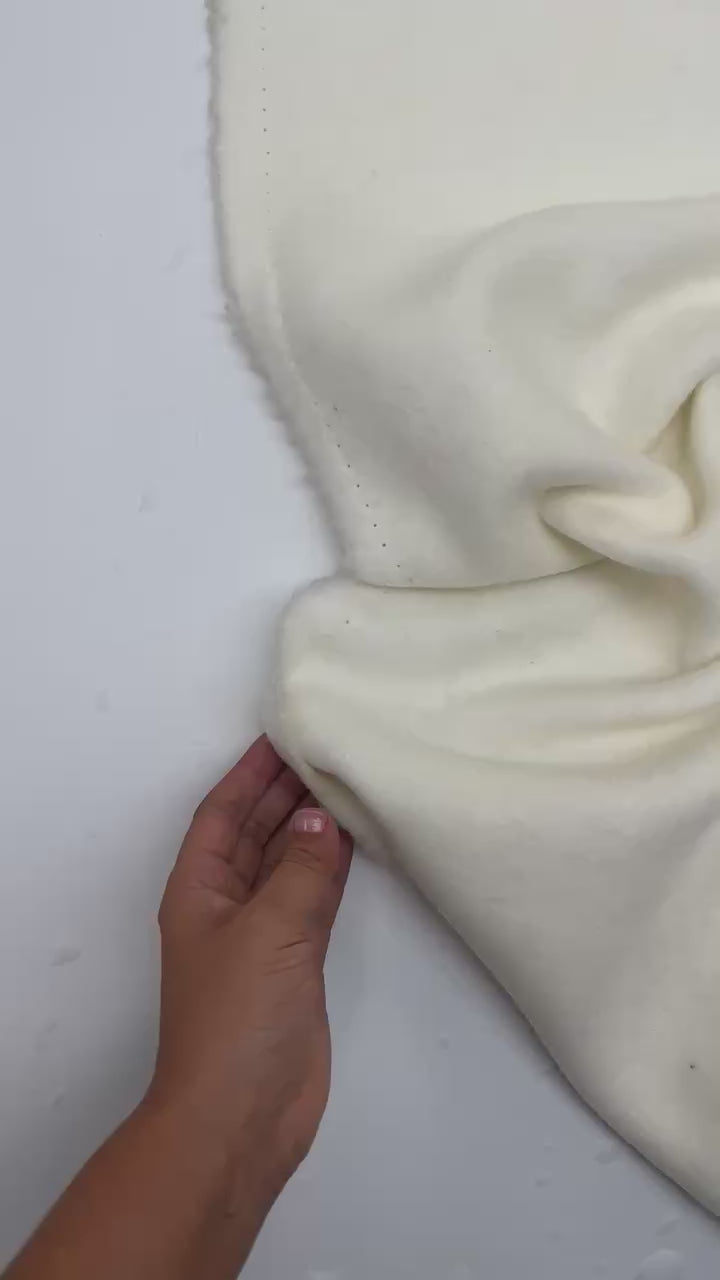 video 3700c59e-5c5b-4879-b7c9-6709e5f1d9f8