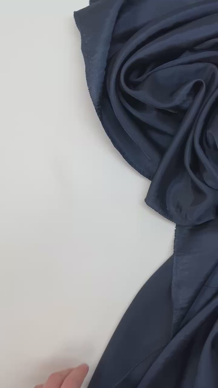 video 239fff44-7eaf-40f8-bfe5-c3a82376b87b