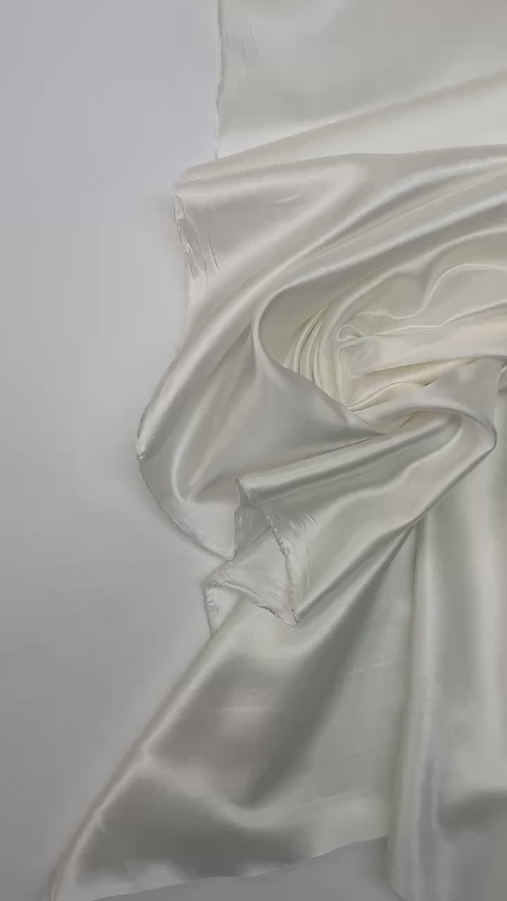 video e11d64bf-3f68-4a08-a48f-fde20dde0397