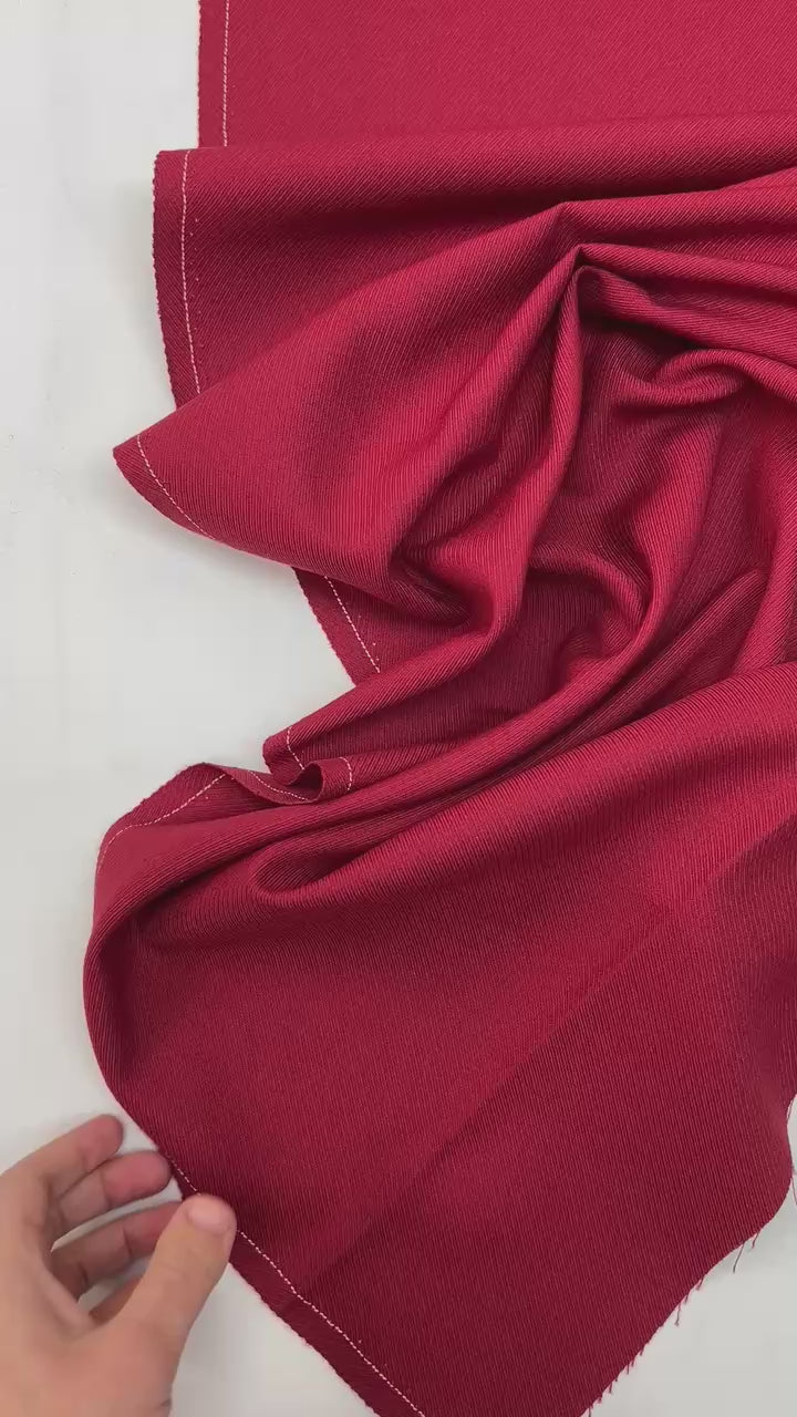 video e474a2b5-d784-4696-9b51-573d9c666997