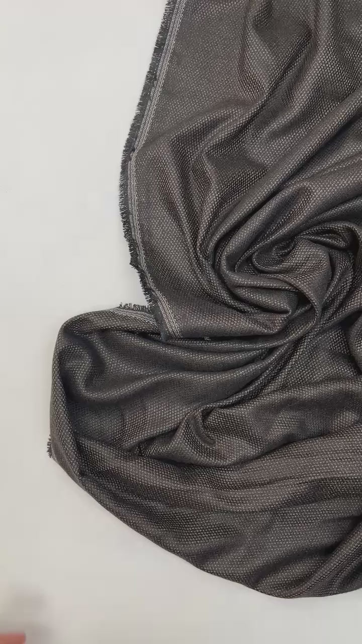 Charger la vidéo : video 0089881d-35b3-4113-a6aa-240749c1aa91