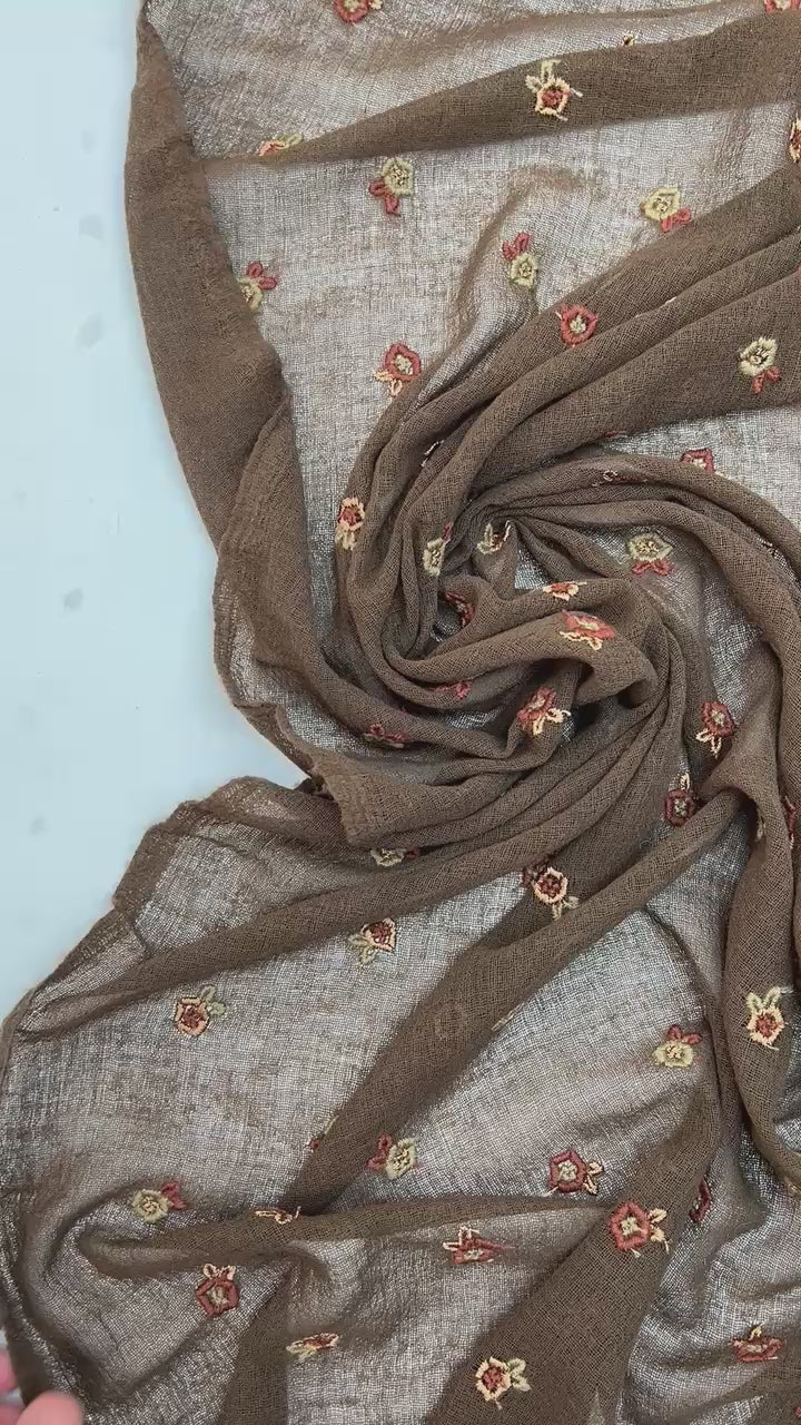 video 9ced8f4e-e384-4388-8323-a33c0f32f1ca