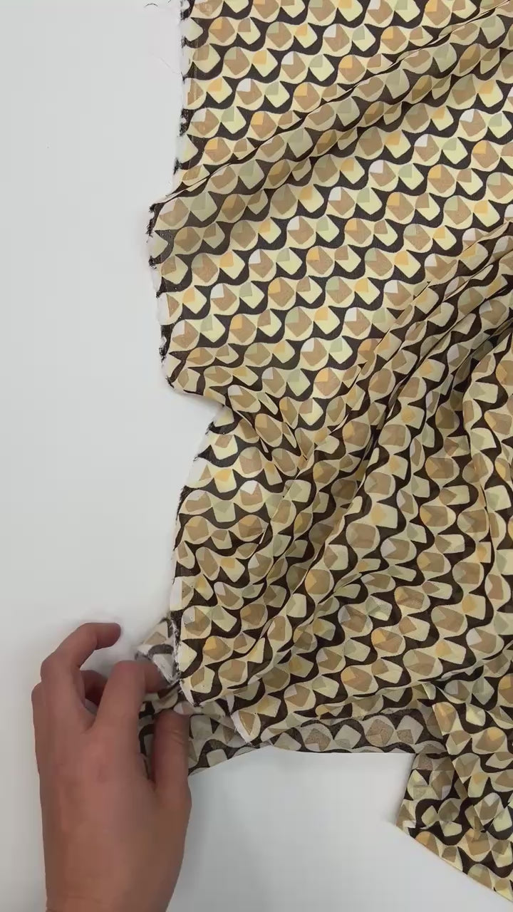 video fdfd587f-fc29-451c-bf29-fe1d75d775aa