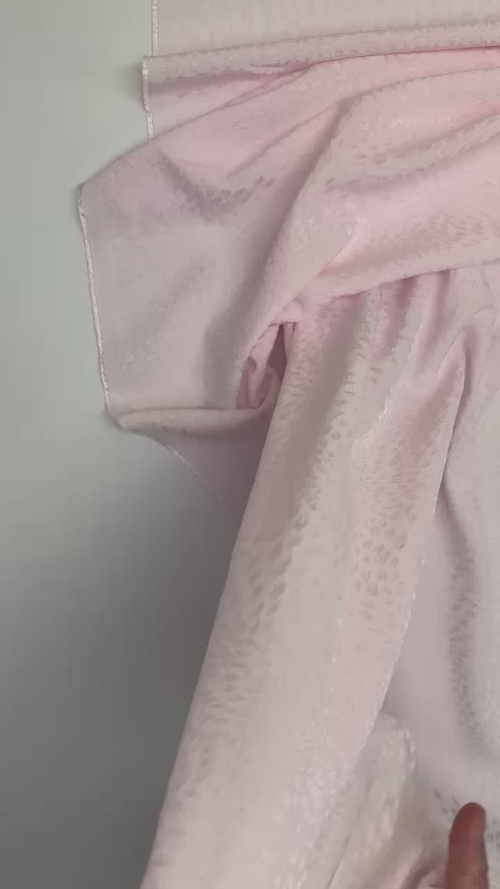 video 1a7b9764-dfa1-4173-93a3-553fe5380f98