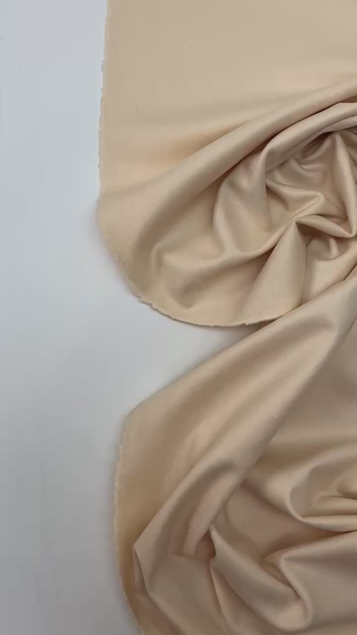 video 5e0cf3e5-4834-4a3d-a31a-598ac6ead131