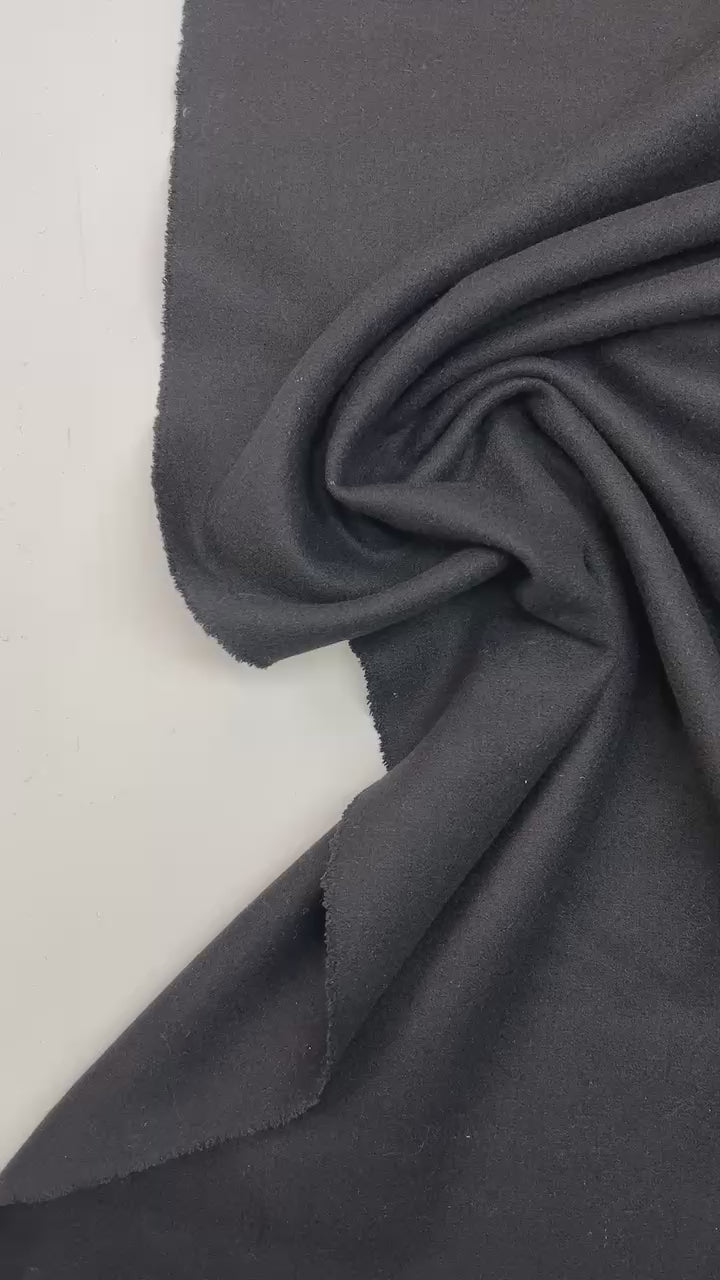 Charger la vidéo : video c745cd8c-8e39-43bb-9239-adb32efca95a