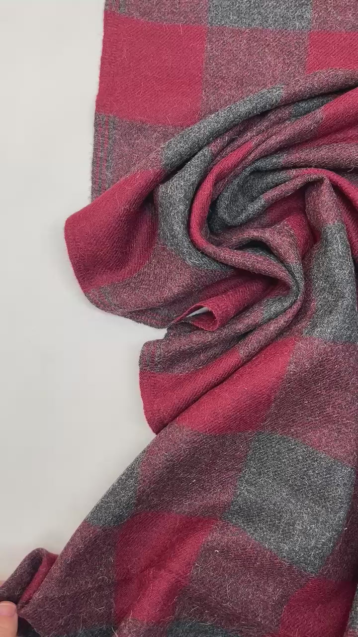 Загрузить видео: video cbca44c9-95e7-4524-bae0-b1bd56eae421