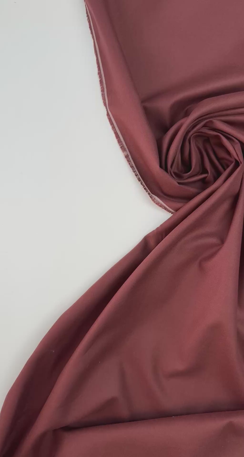 Video laden: video 3e471f8a-ddbc-40da-a96a-942a21e3a5ba