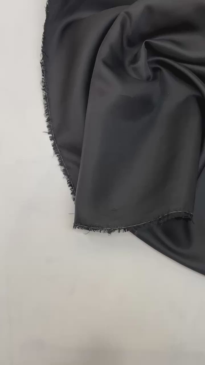 Charger la vidéo : video e178912a-d4a0-42e5-922c-74c2fb891673