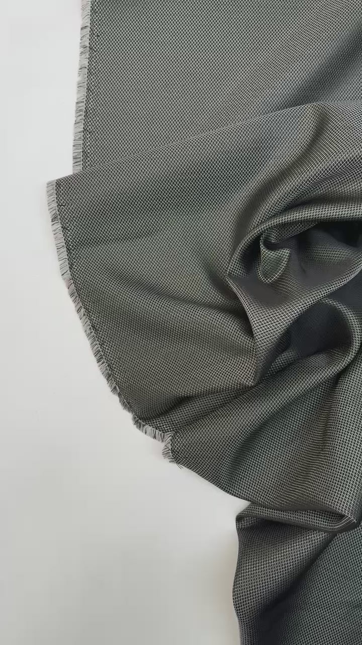 Charger la vidéo : video b8b20974-a7f2-4f4f-8df0-749e406957dd