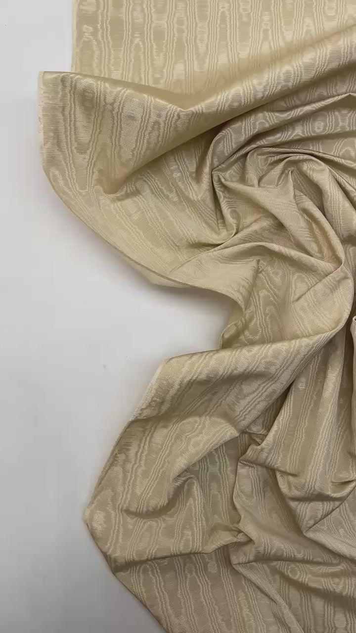 video af210672-456b-402a-9850-c20200f32dfa