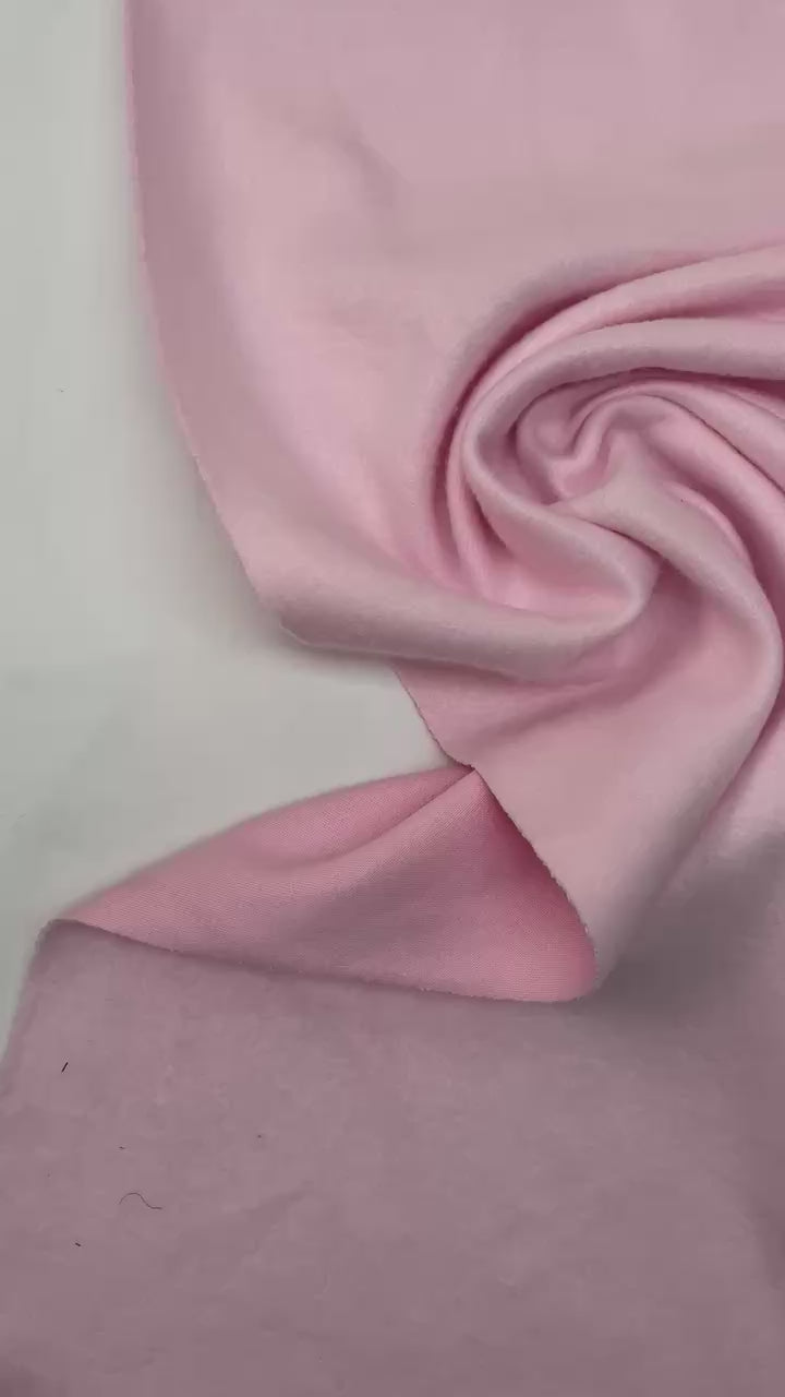 video 8956a21c-897d-4f36-b0e9-7b978551eb22