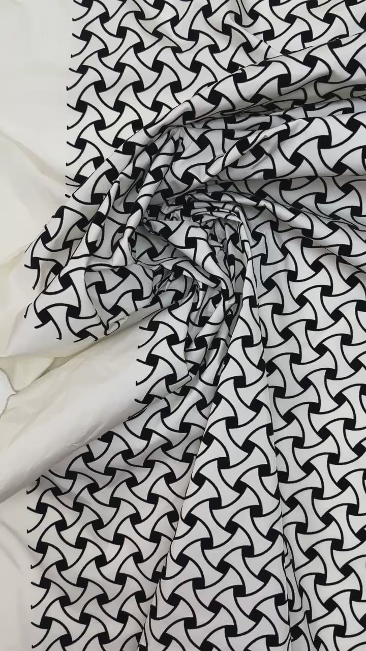 Charger la vidéo : video 6701f837-5d41-4fe7-b55b-225b970d3722