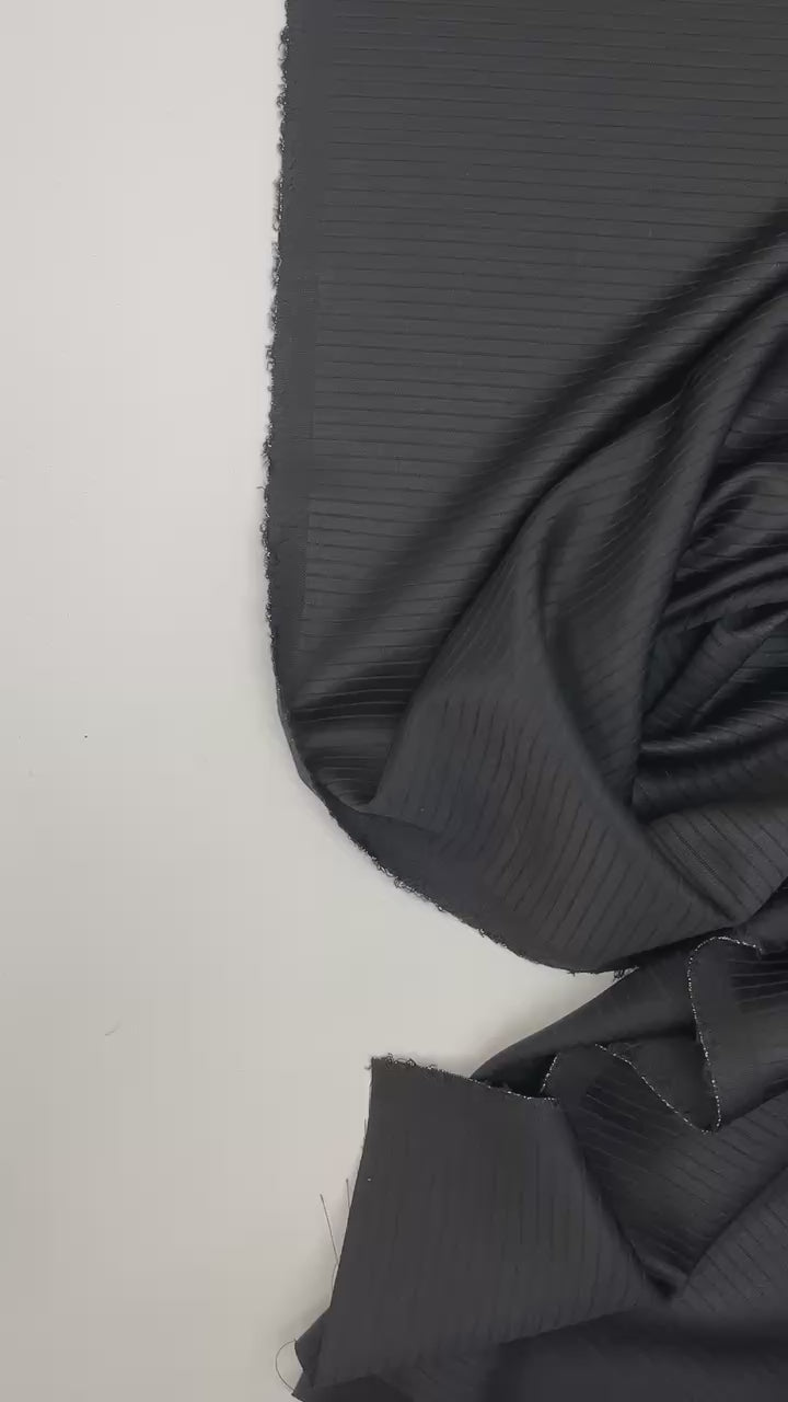 video 542dcb1e-a11f-4976-b8aa-a82001a26fc7