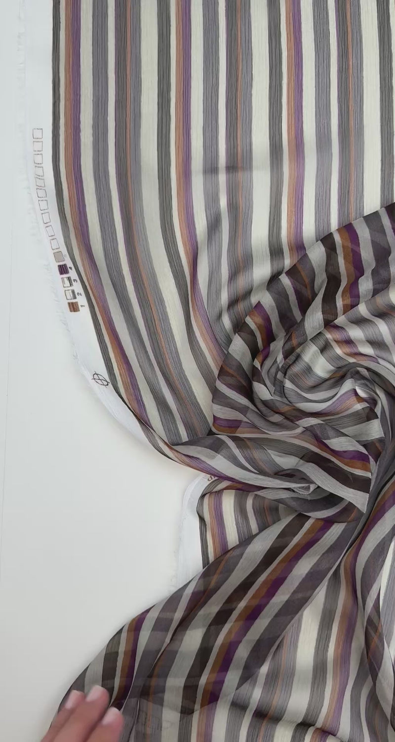 video f33b48f7-6f8d-40c1-94f9-c677b6cd65f2