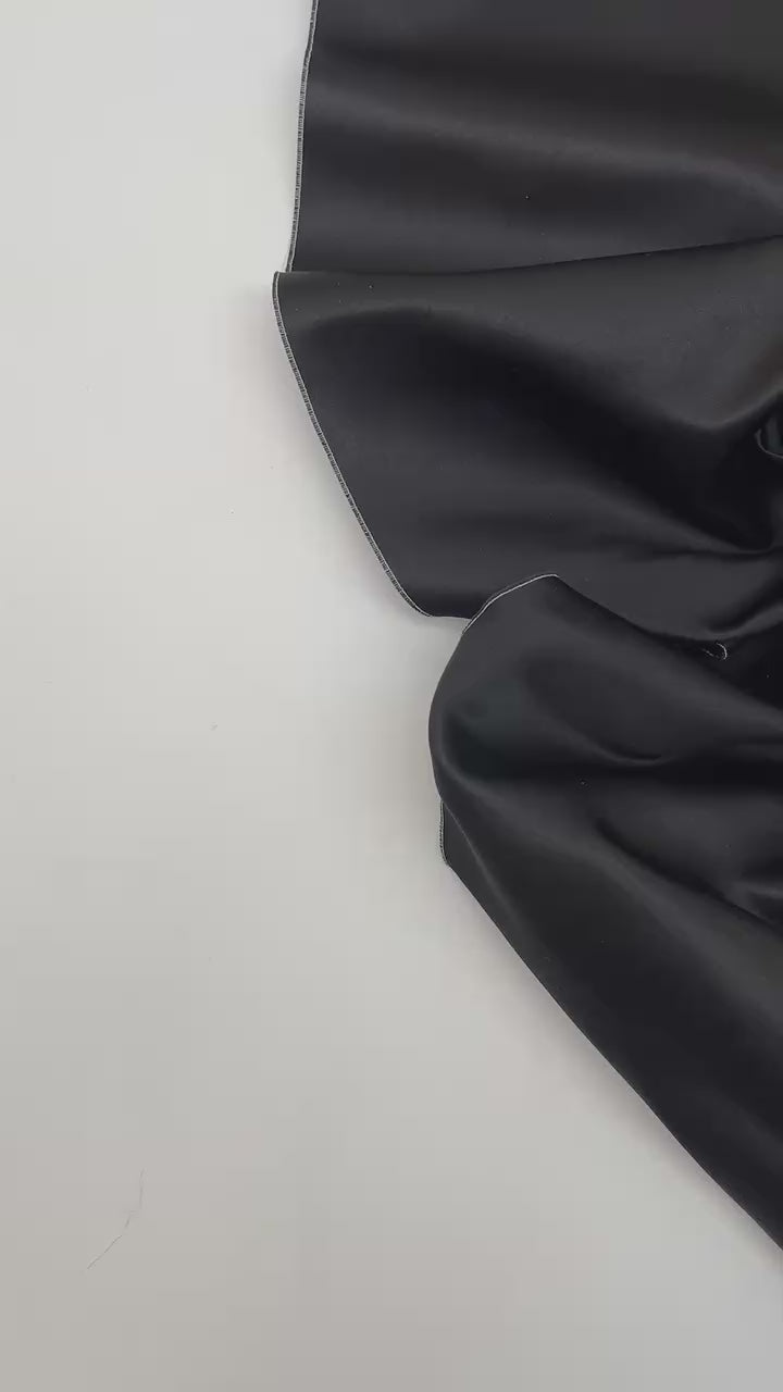 Load video: video 9553e24e-295c-4c6f-bd8b-a296454d08fe