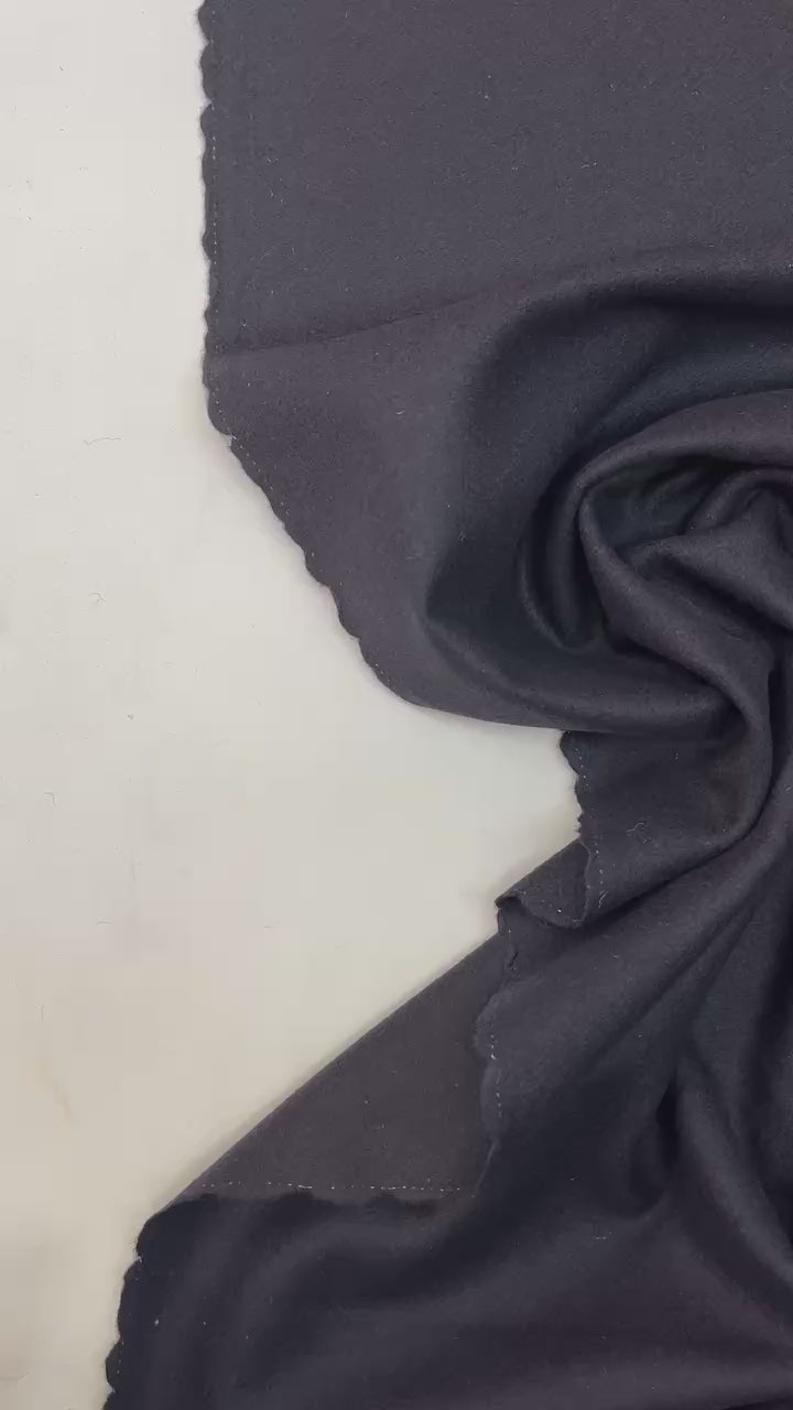 video 2ee85c5c-504c-4bba-bd7a-14da7d6fefc2