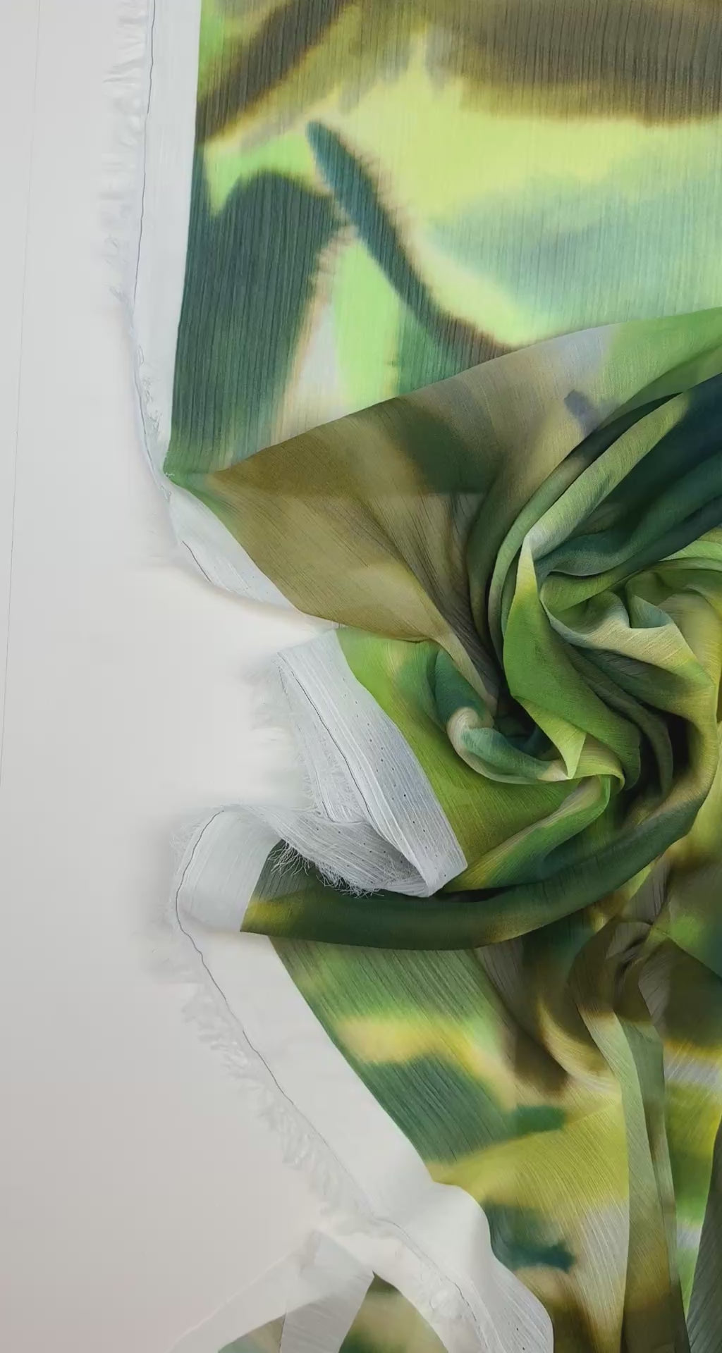 画材 Green gold chiffon 画材 Green gold chiffon Sage Green Silk