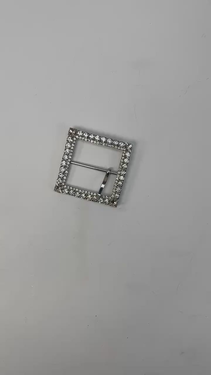 video ab7cf523-d250-47d6-879b-870fede305a3